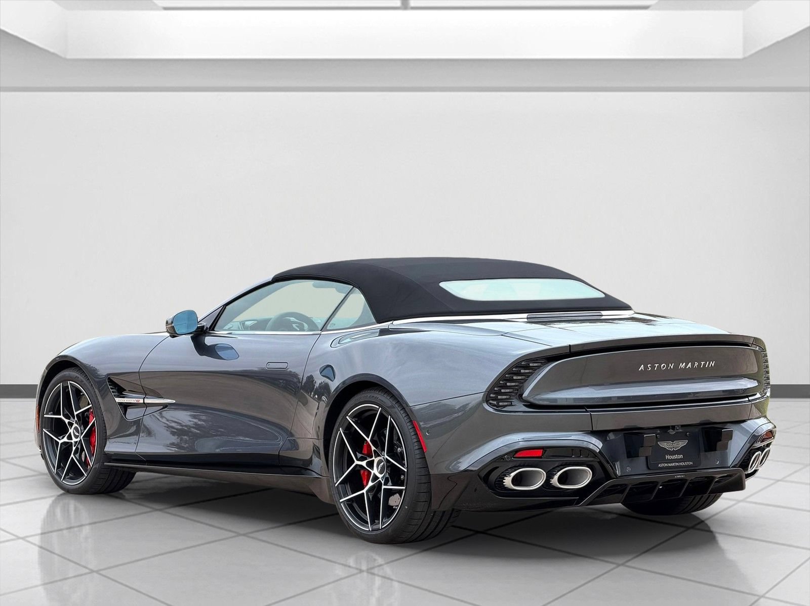 New 2026 Aston Martin Vanquish Convertible RWD image 2