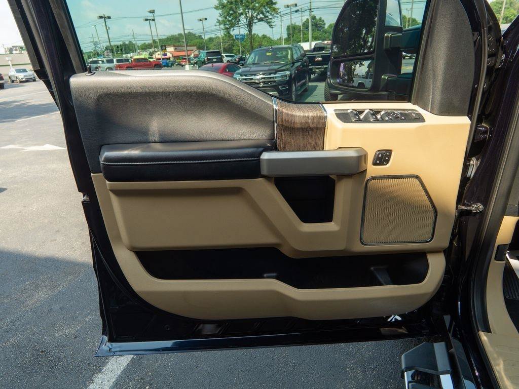 Used 2021 Ford F250 Lariat w/ Chrome Package AWD/4WD image 18