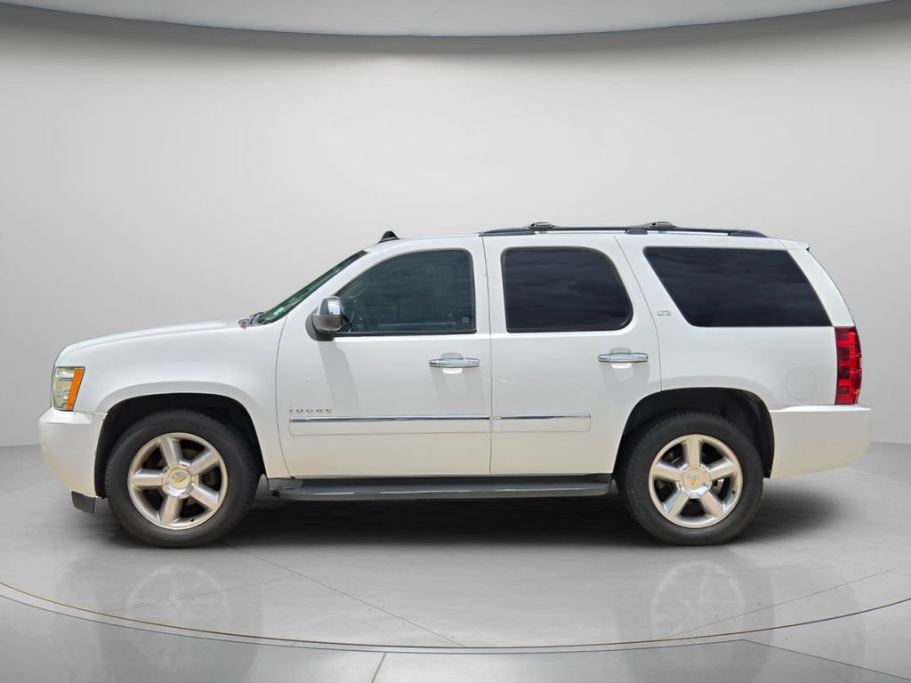 Used 2011 Chevrolet Tahoe LTZ RWD image 3
