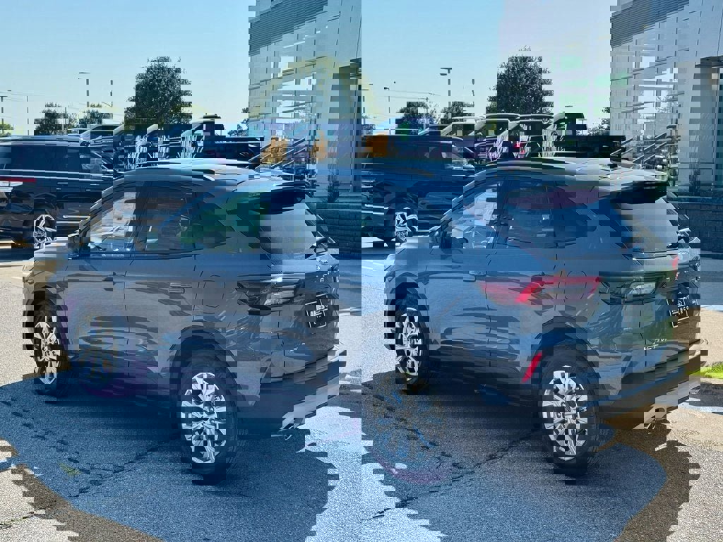 New 2025 Ford Escape Active image 3