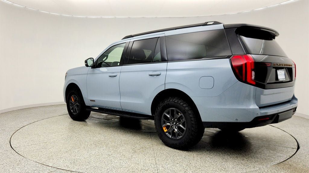 Used 2025 Ford Expedition Tremor AWD/4WD image 7