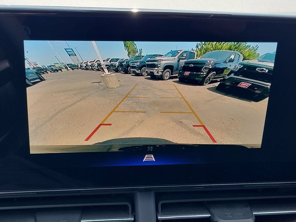 Used 2026 Chevrolet Trax LT FWD image 14