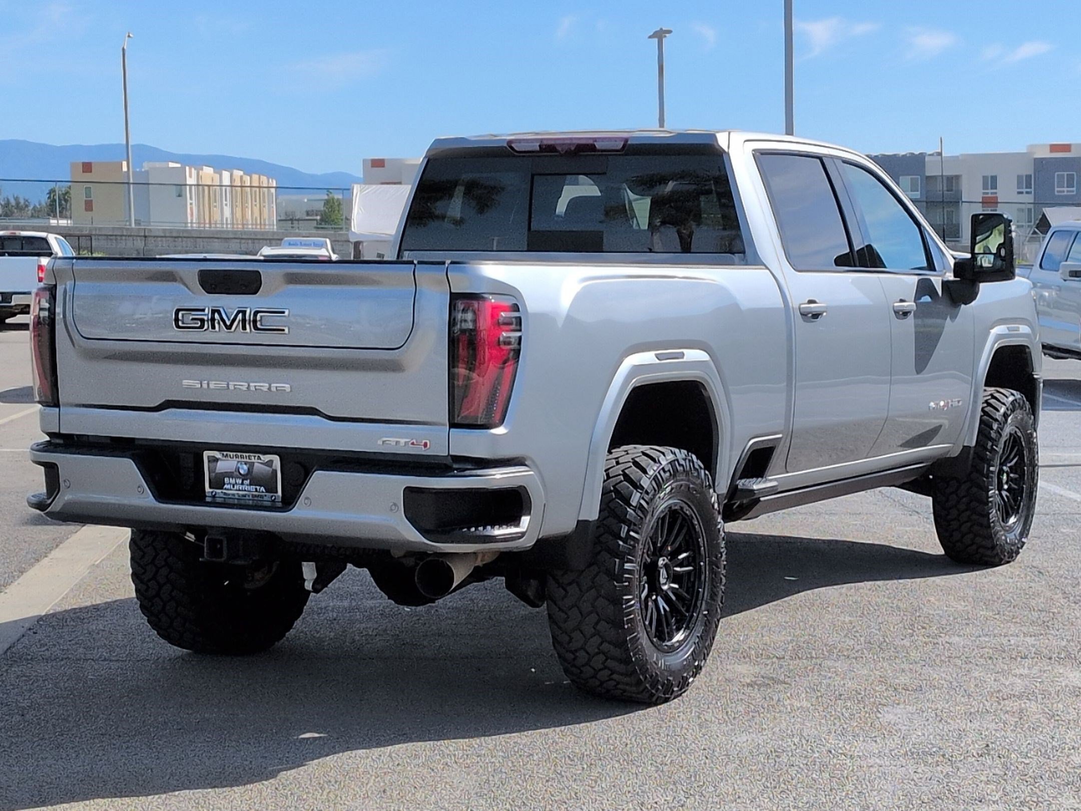 Used 2024 GMC Sierra 2500 AT4 w/ AT4 Premium Plus Package AWD/4WD image 10