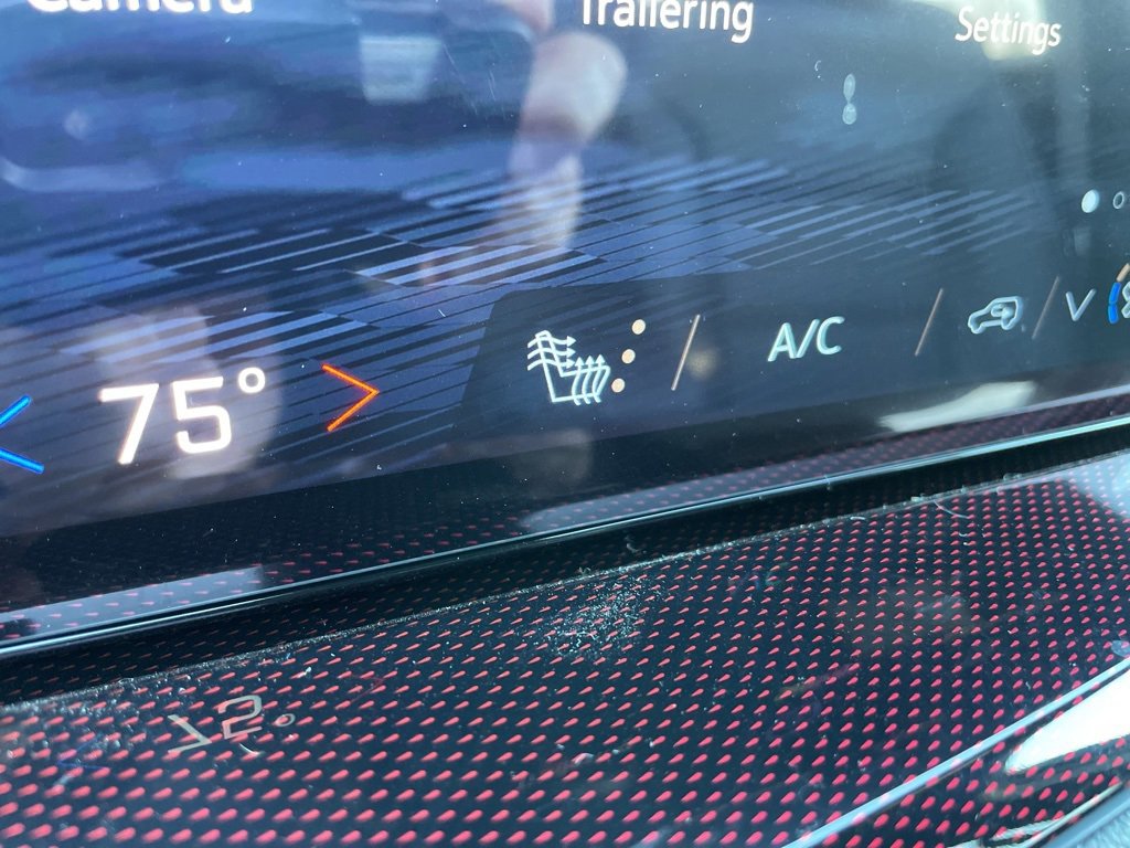 New 2026 Chevrolet Traverse Z71 w/ Enhanced Driving Package image 12