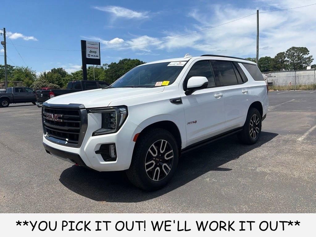 Used 2023 GMC Yukon AT4 w/ Technology Package AWD/4WD image 3