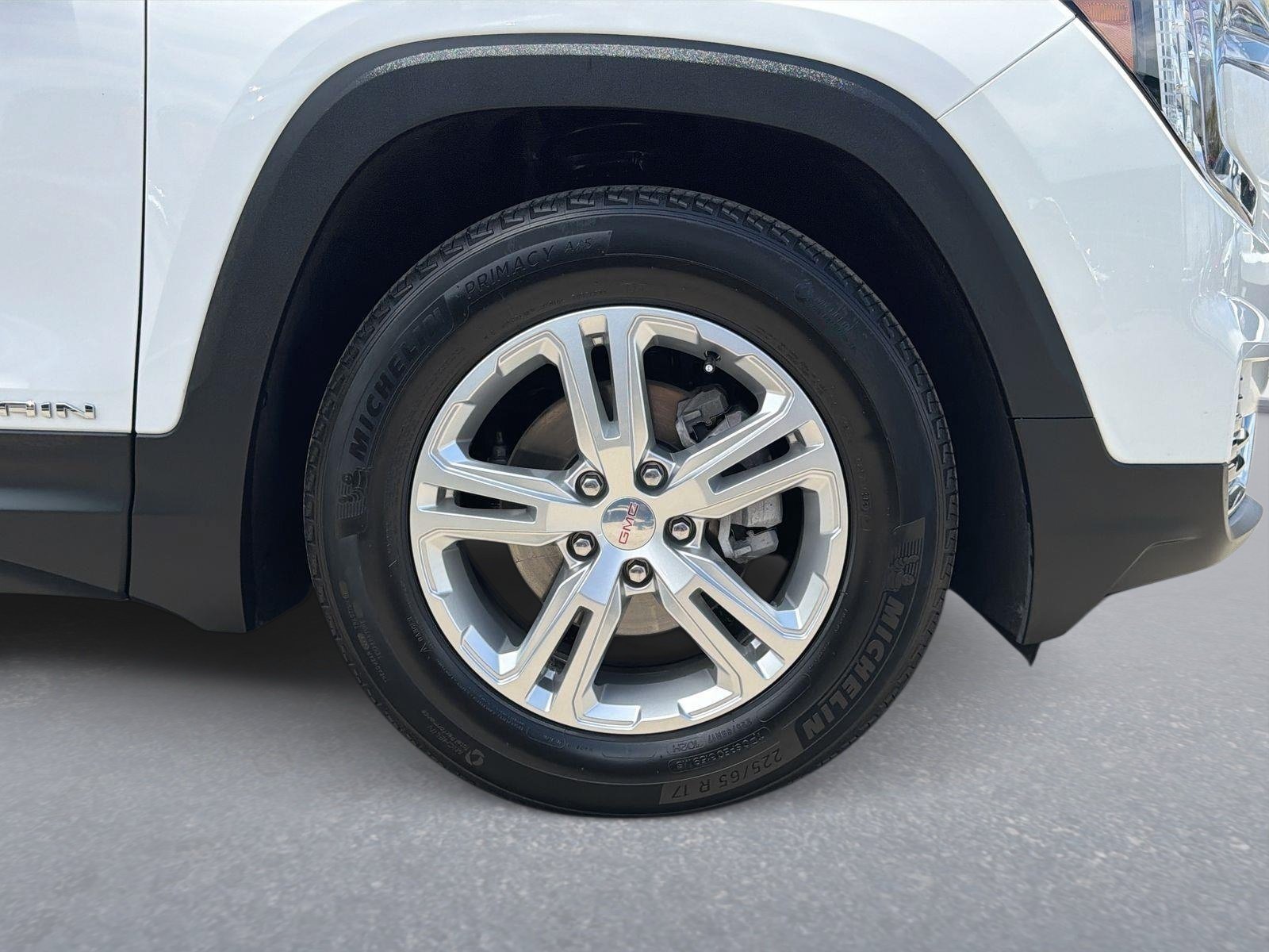 Used 2022 GMC Terrain SLE w/ Driver Convenience Package FWD image 32