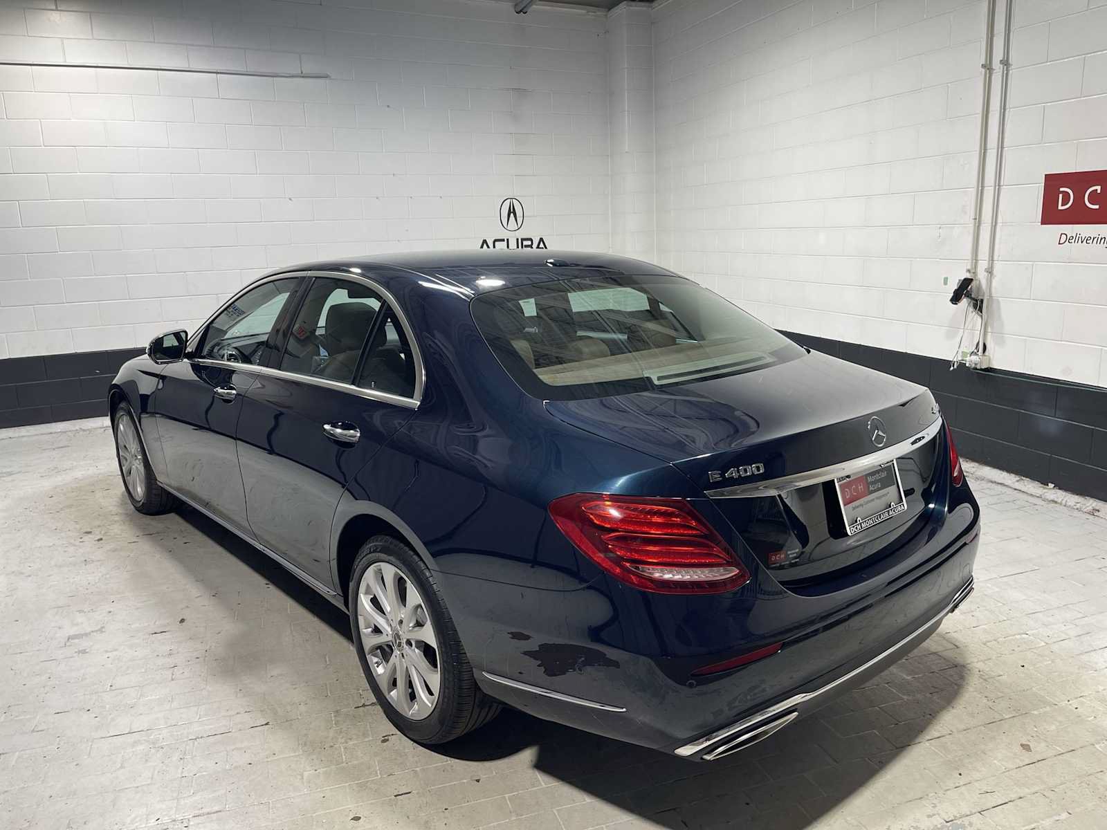 Used 2018 Mercedes-Benz E 400 4MATIC Sedan image 4