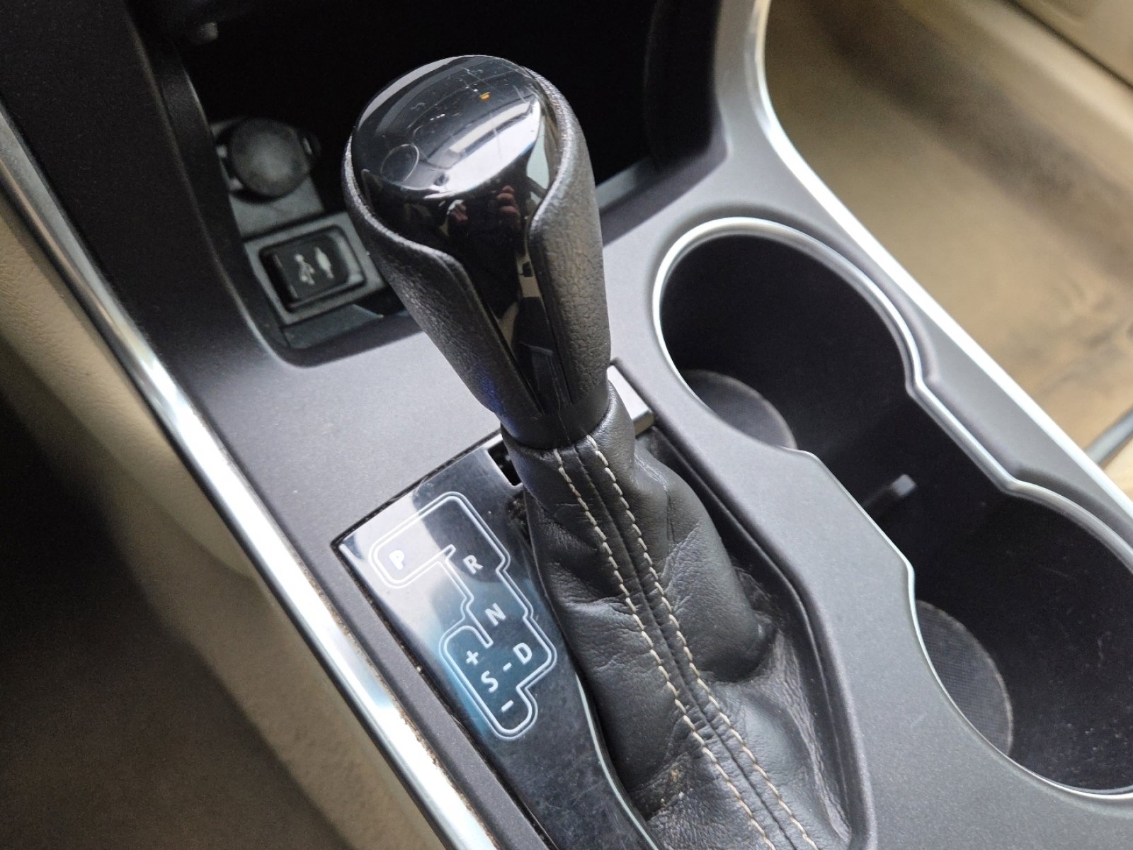 Used 2016 Toyota Camry LE image 29