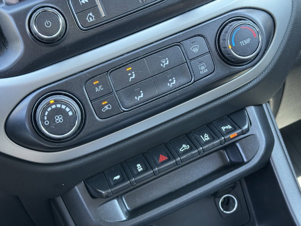 Used 2020 Chevrolet Colorado LT w/ Safety Package image 19
