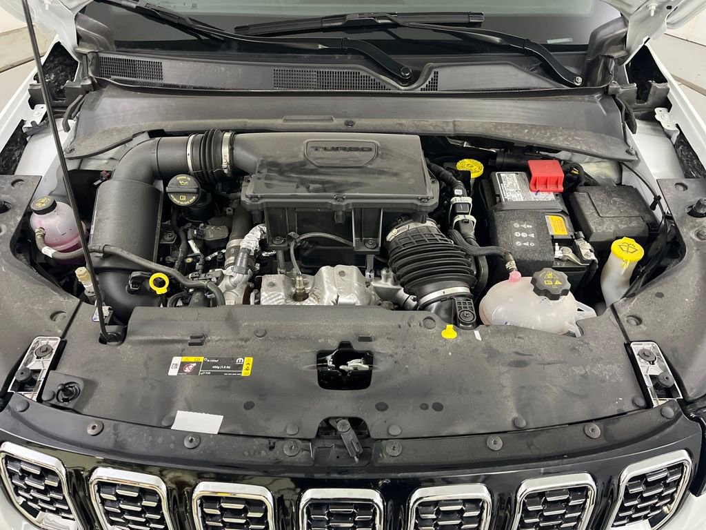 Used 2025 Jeep Compass Limited image 9