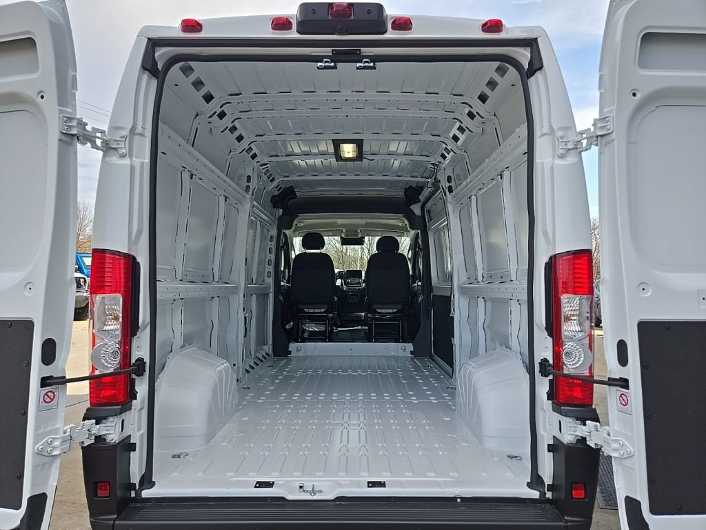 New 2026 RAM ProMaster 2500 w/ Convenience Group FWD image 86