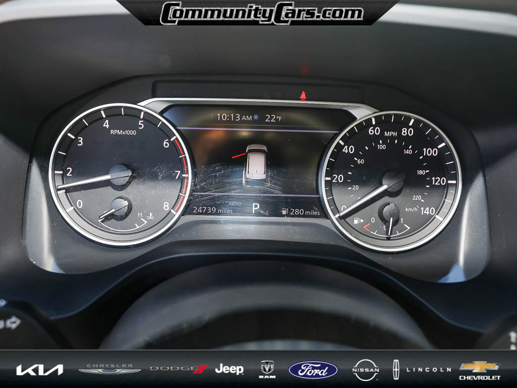 Used 2023 Nissan Rogue SV image 14