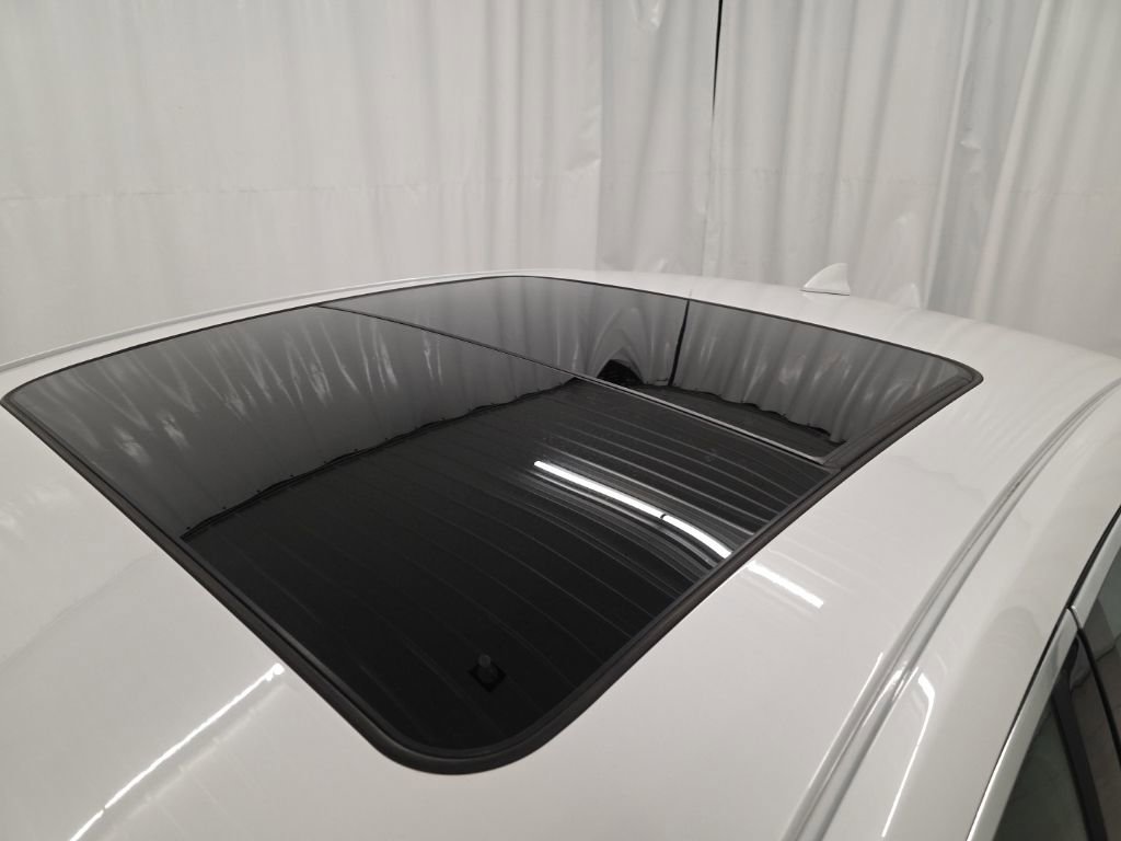 Used 2017 Buick LaCrosse Premium w/ Driver Confidence Package #2 image 10