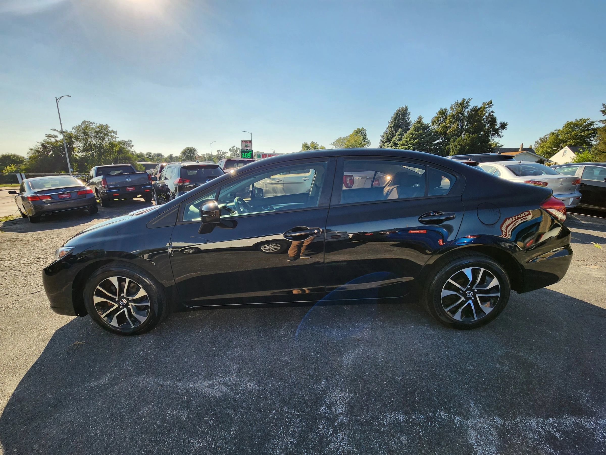 Used 2015 Honda Civic EX image 4