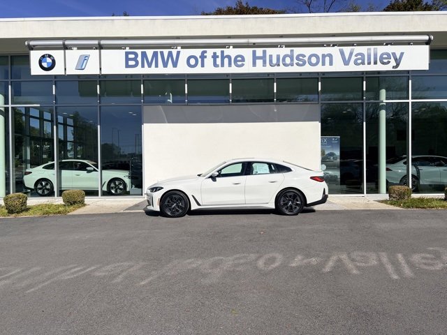 Used 2025 BMW i4 xDrive40i w/ Premium Package image 1