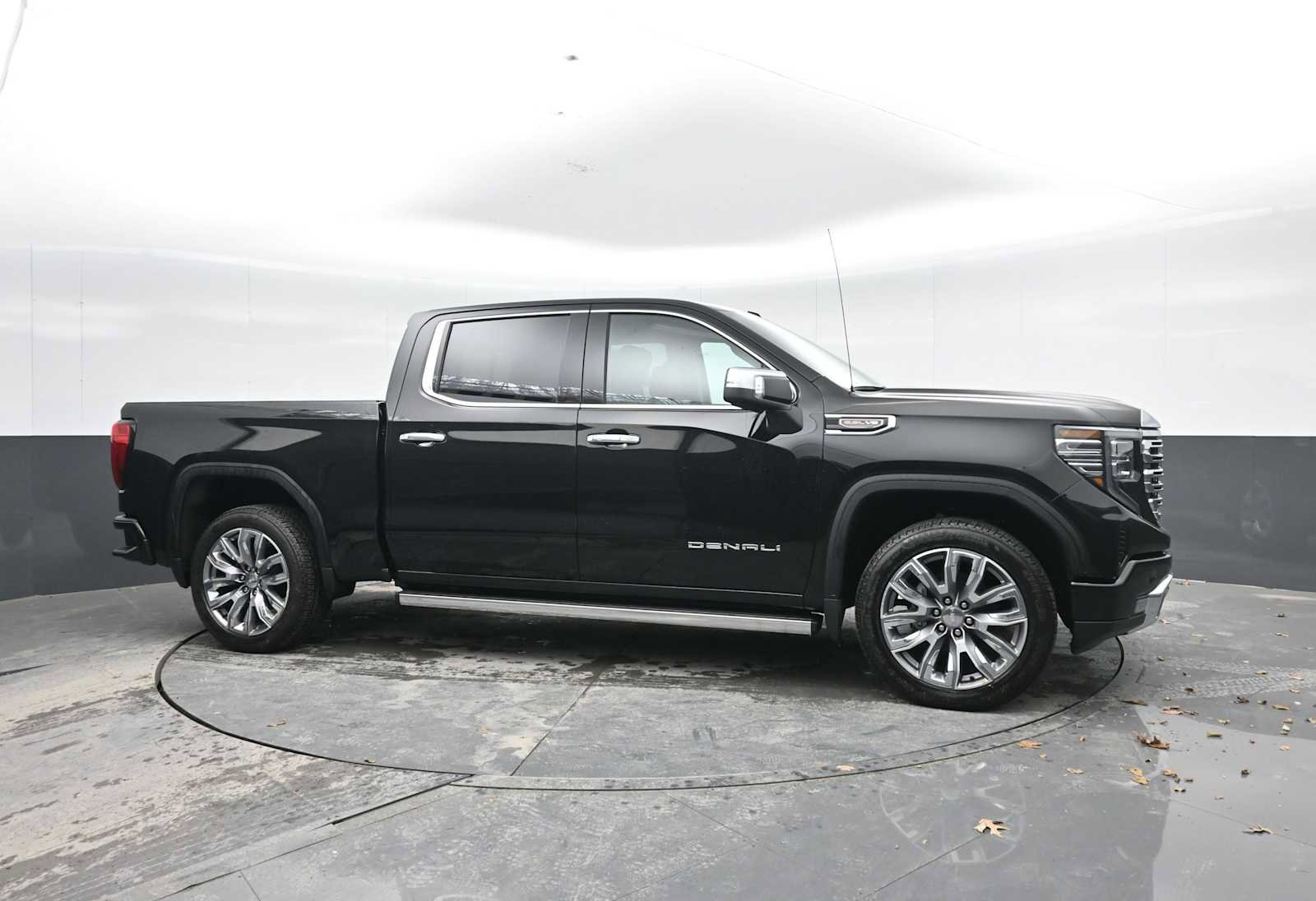 New 2026 GMC Sierra 1500 Denali w/ Denali Reserve Package image 7