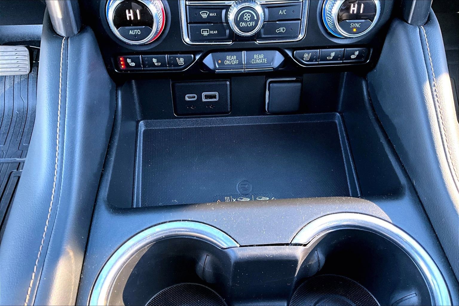 Used 2021 GMC Yukon AT4 w/ AT4 Premium Plus Package image 26