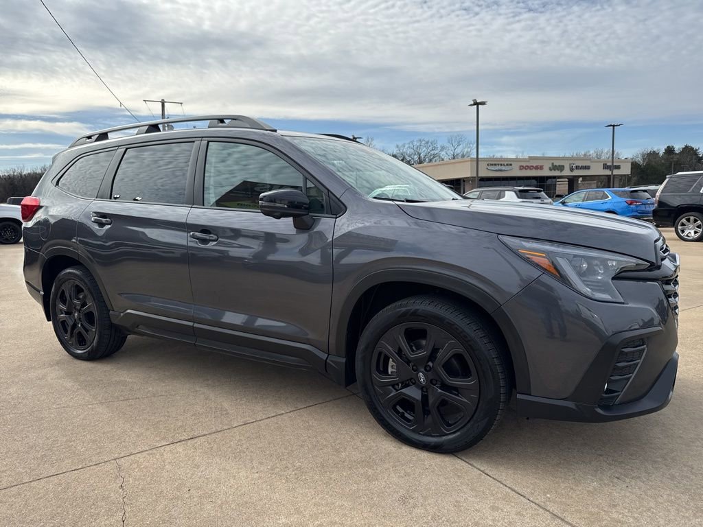 Used 2023 Subaru Ascent Onyx Edition Limited image 3