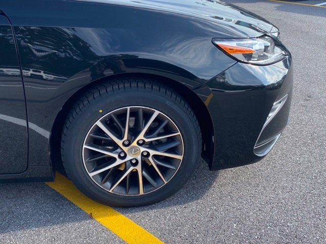 Used 2016 Lexus ES 350 w/ Navigation System Package FWD image 9