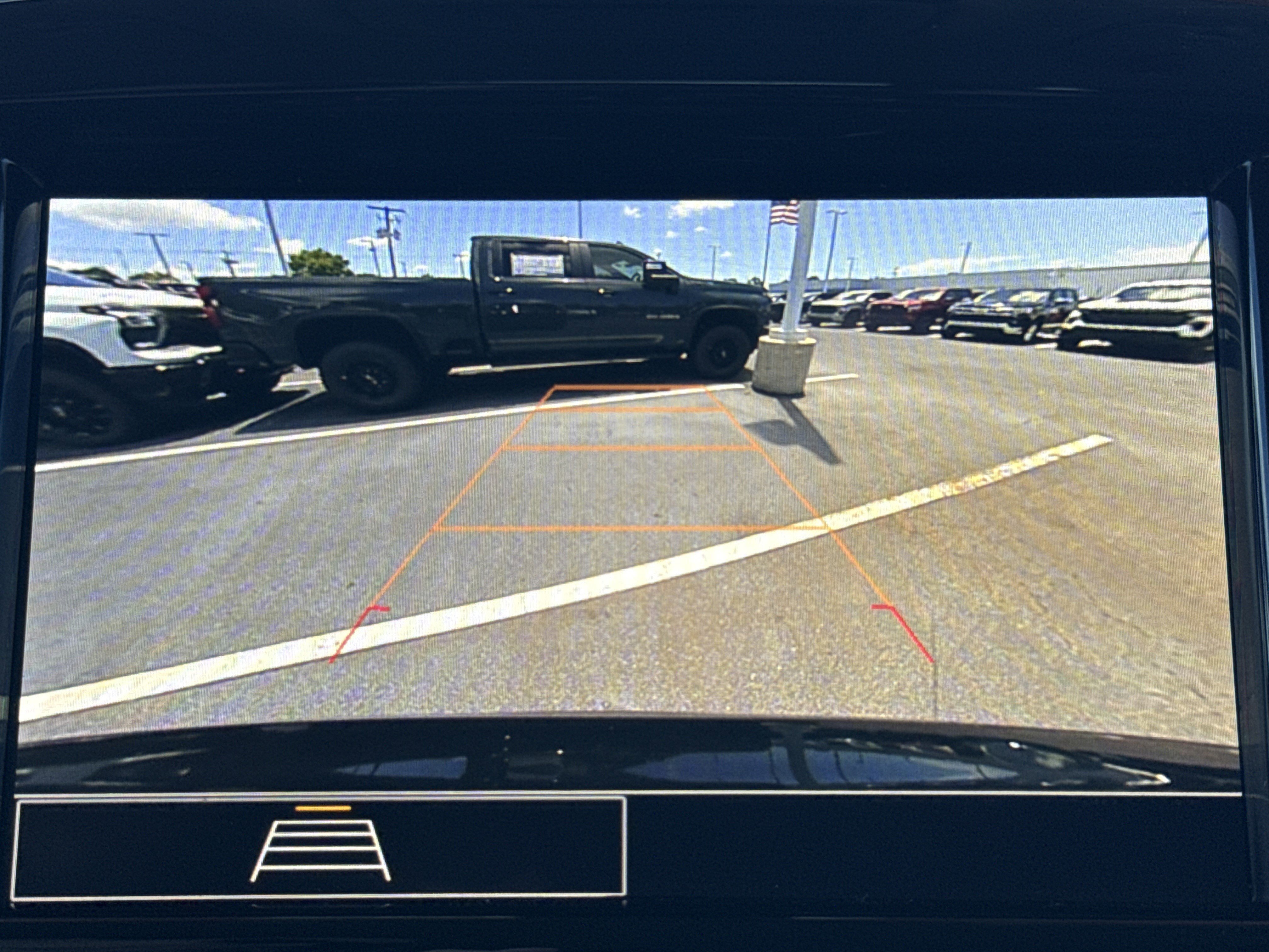 Used 2020 Chevrolet Traverse LS FWD image 24