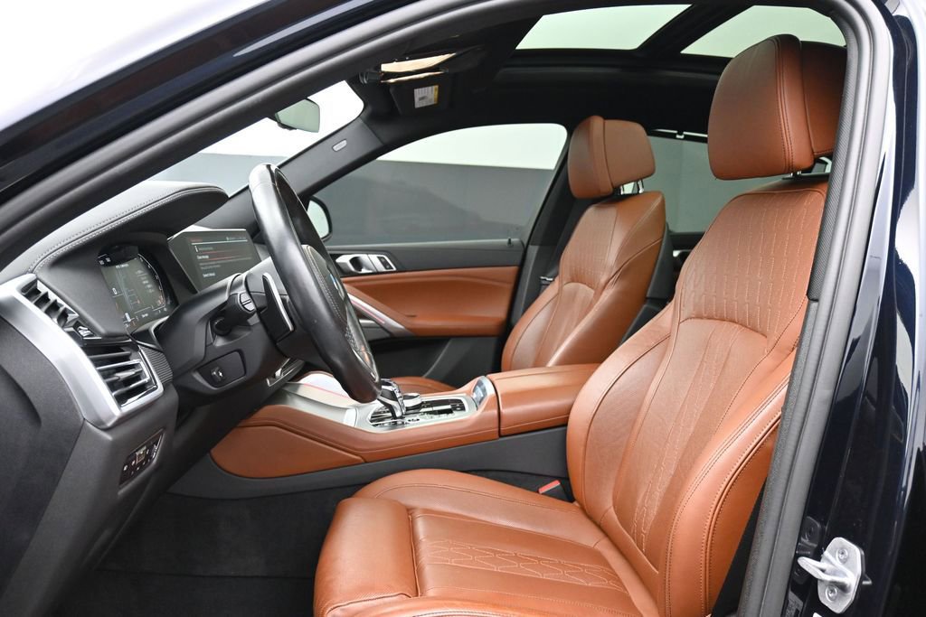 Used 2021 BMW X6 M50i w/ Executive Package AWD/4WD image 10