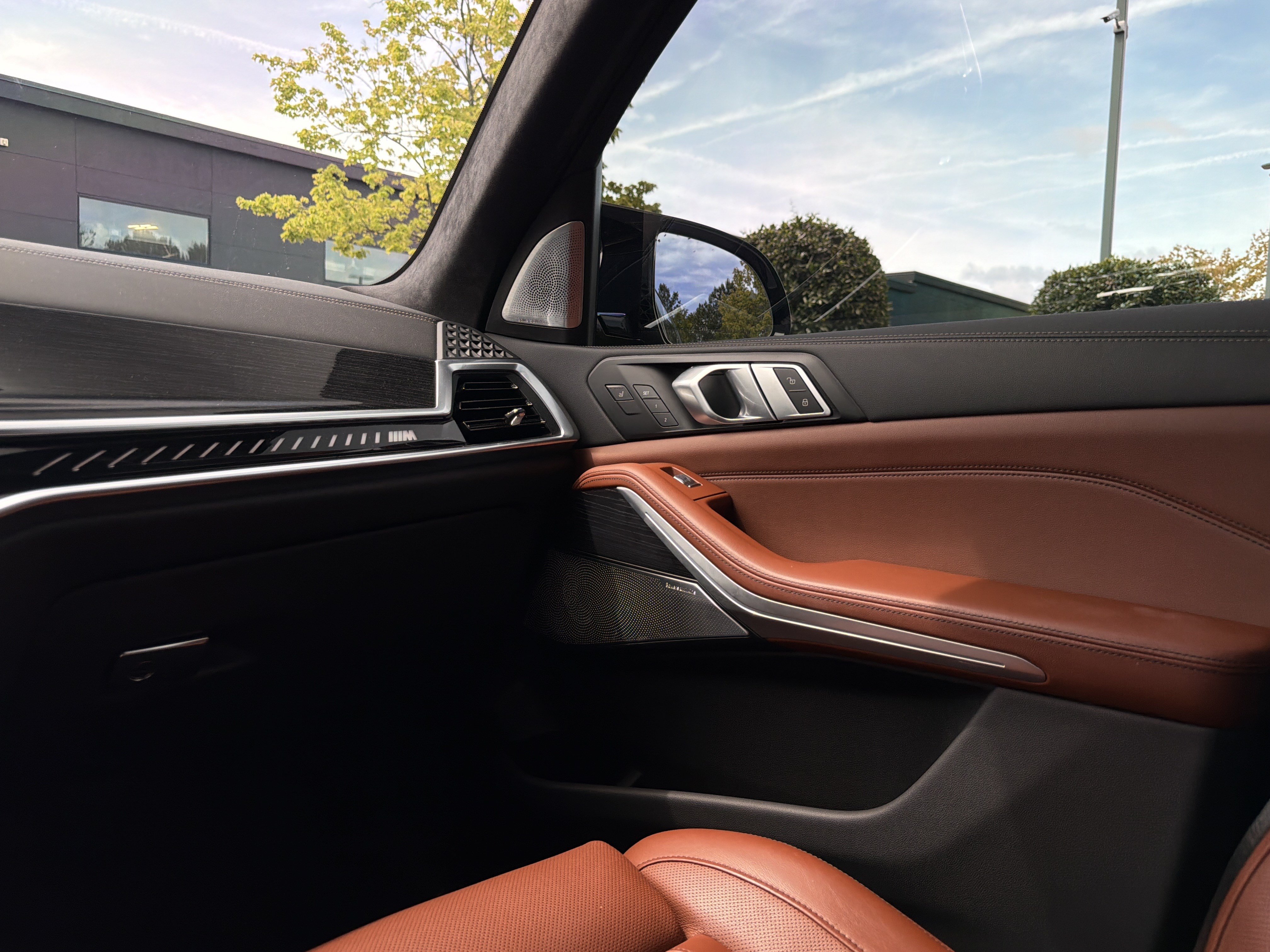 Used 2024 BMW X7 M60i w/ Executive Package AWD/4WD image 70