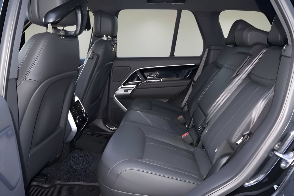 New 2026 Land Rover Range Rover SE AWD/4WD image 12