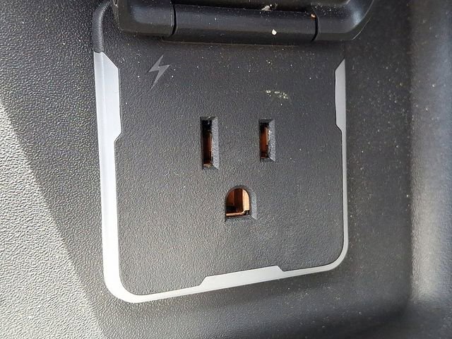 Certified 2022 Chevrolet Silverado 1500 ZR2 w/ Technology Package image 27