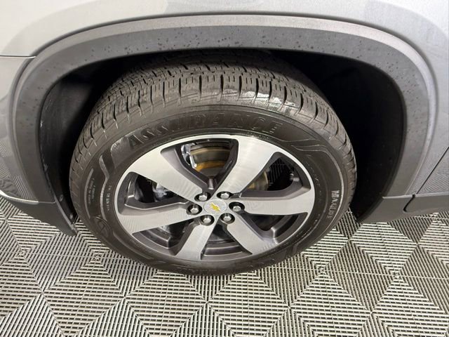 Used 2020 Chevrolet Traverse LT w/ LT Premium Package FWD image 13