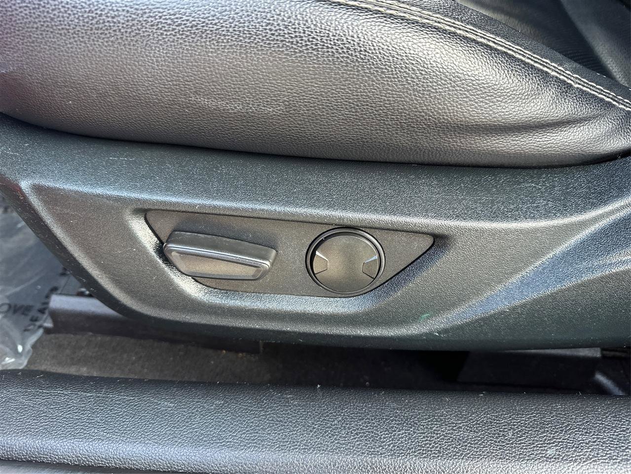 Used 2022 Ford Mustang Premium image 18