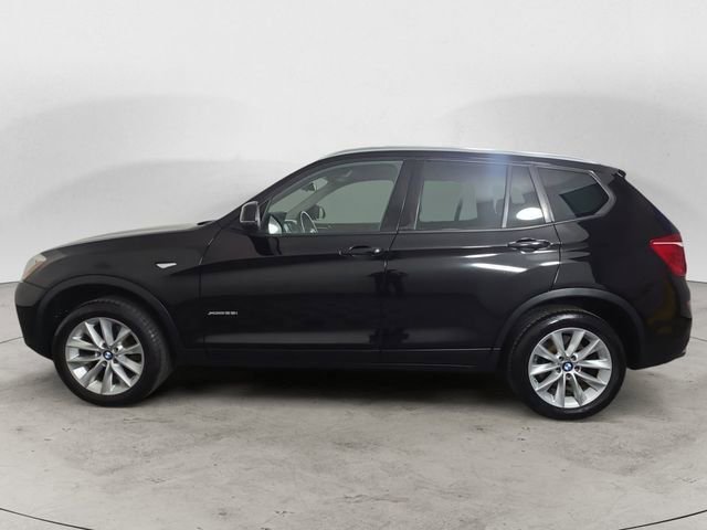 Used 2017 BMW X3 xDrive28i AWD/4WD image 2
