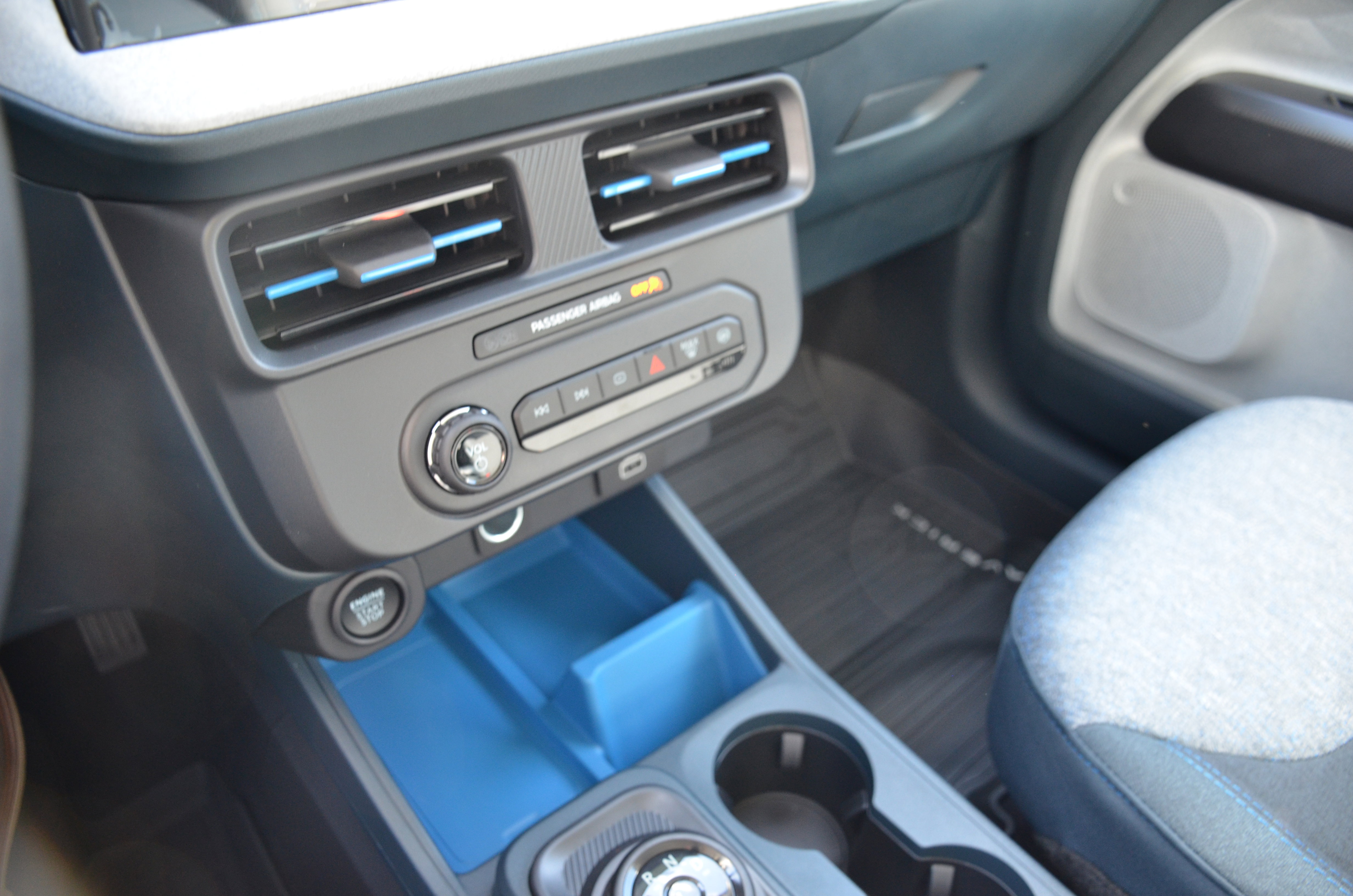 New 2025 Ford Maverick XLT image 11