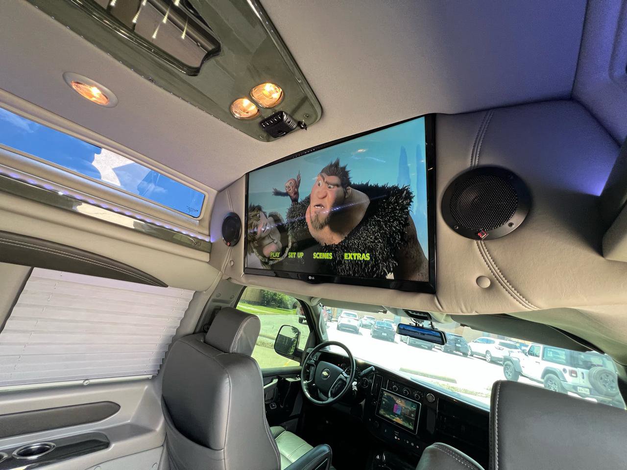 Used 2016 Chevrolet Express 2500 RWD image 44
