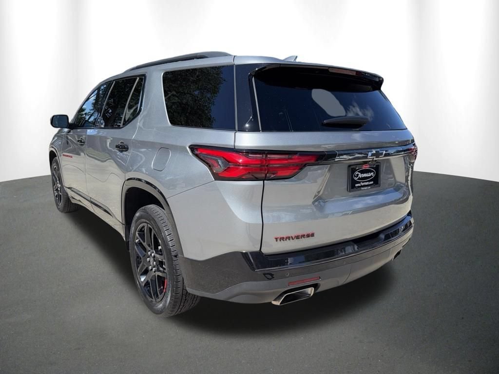 Used 2023 Chevrolet Traverse Premier w/ Redline Edition FWD image 17