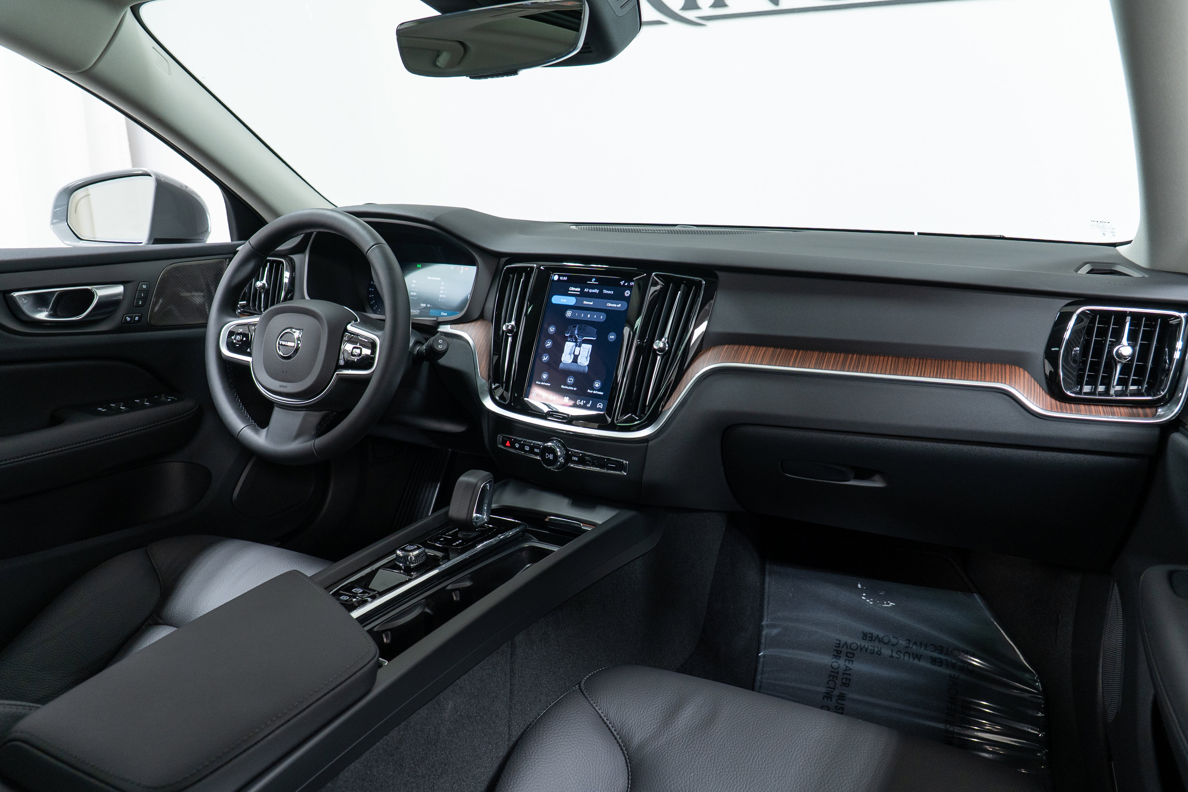 New 2026 Volvo V60 B5 Cross Country Plus w/ Climate Package image 14