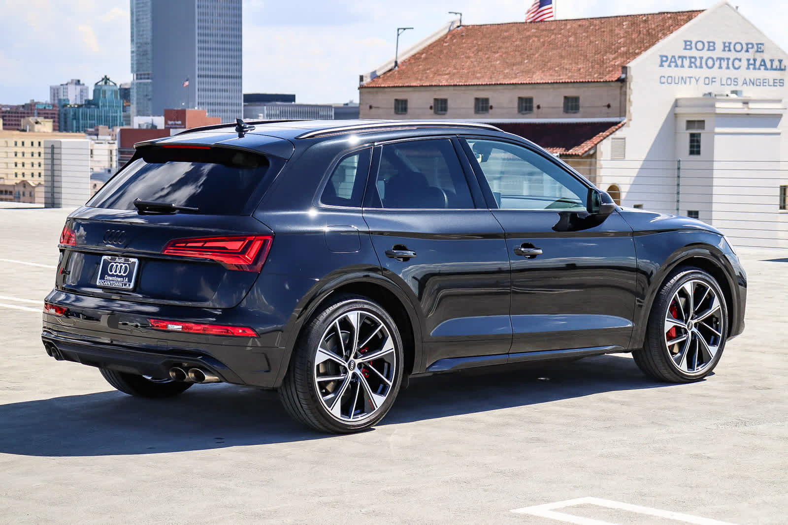 Used 2024 Audi SQ5 Premium Plus w/ Premium Plus Package image 4