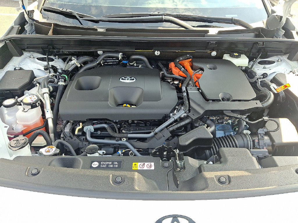 Used 2026 Toyota RAV4 SE w/ Convenience Package AWD/4WD image 29