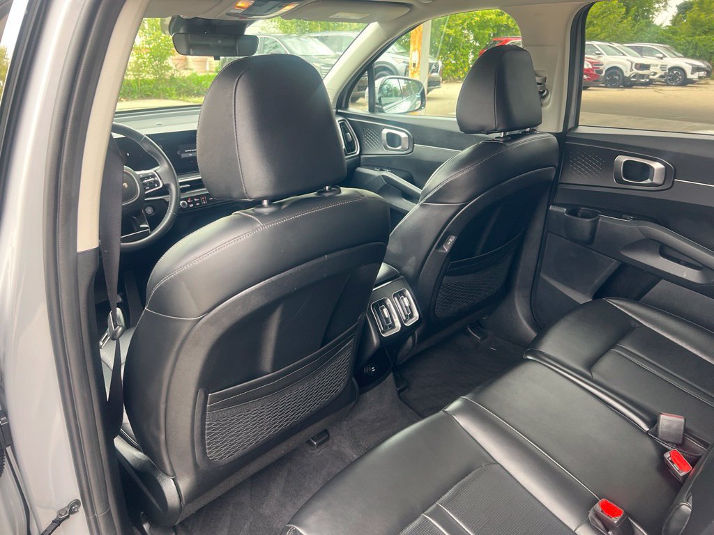 Certified 2024 Kia Sorento S FWD image 9