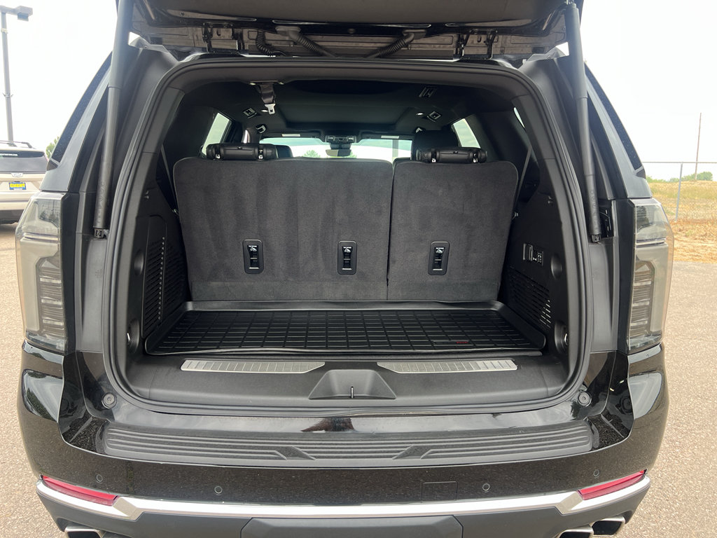 Used 2025 Chevrolet Tahoe High Country w/ Sun And Tow Package AWD/4WD image 28