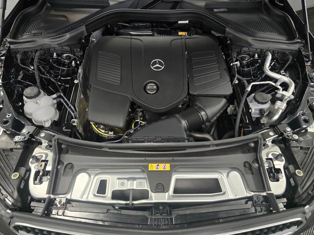 New 2026 Mercedes-Benz GLC 300 4MATIC image 10
