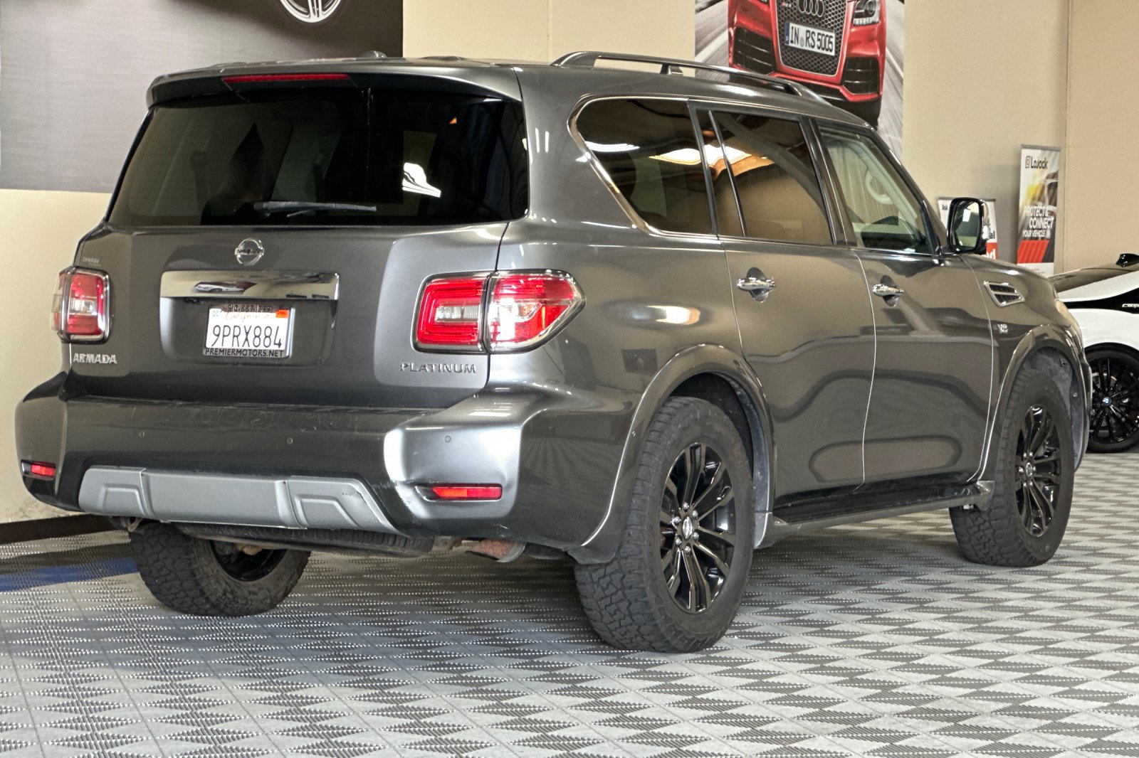 Used 2017 Nissan Armada Platinum w/ Captain Seat Package image 4