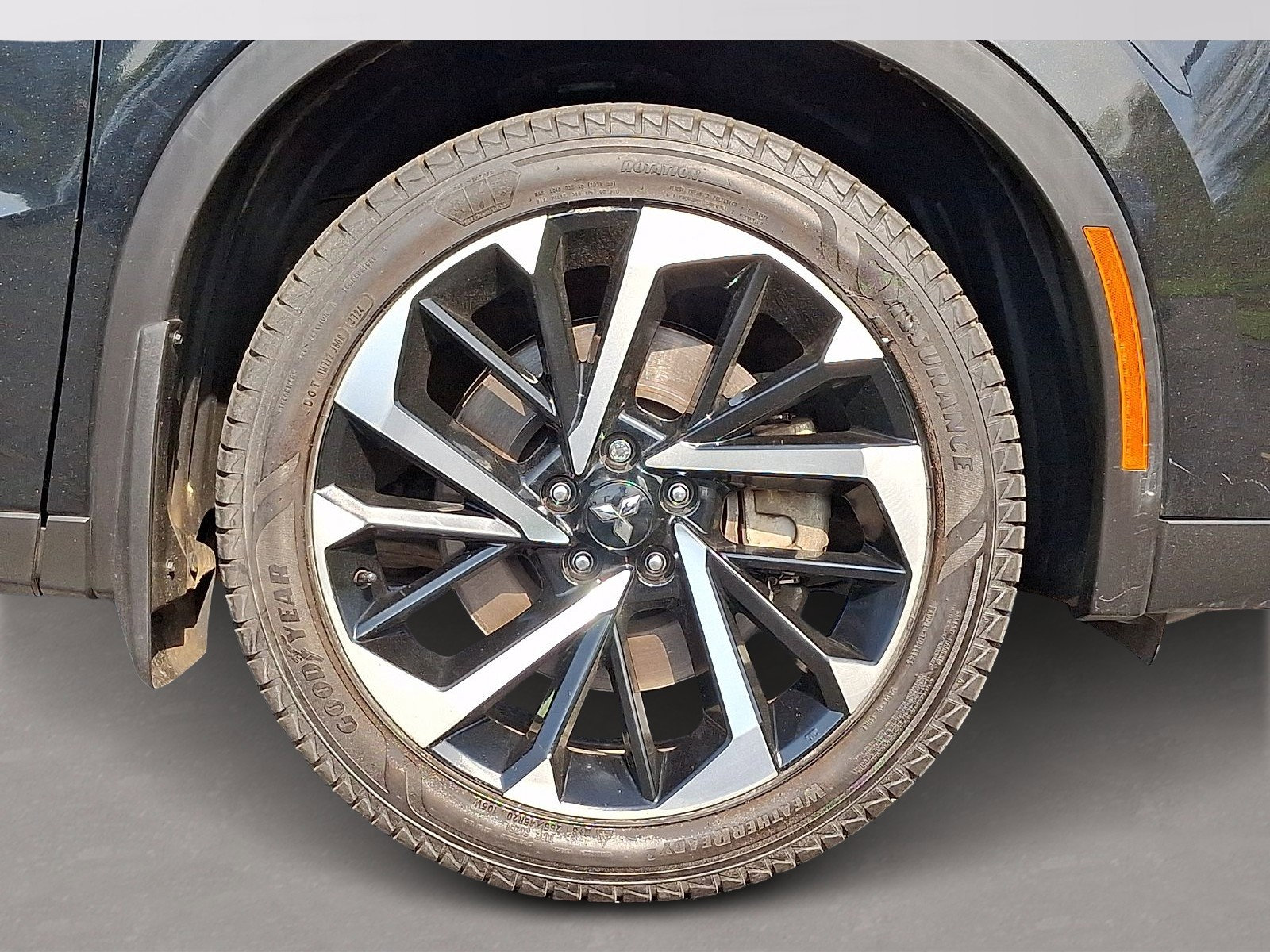 Used 2023 Mitsubishi Outlander ES AWD/4WD image 8