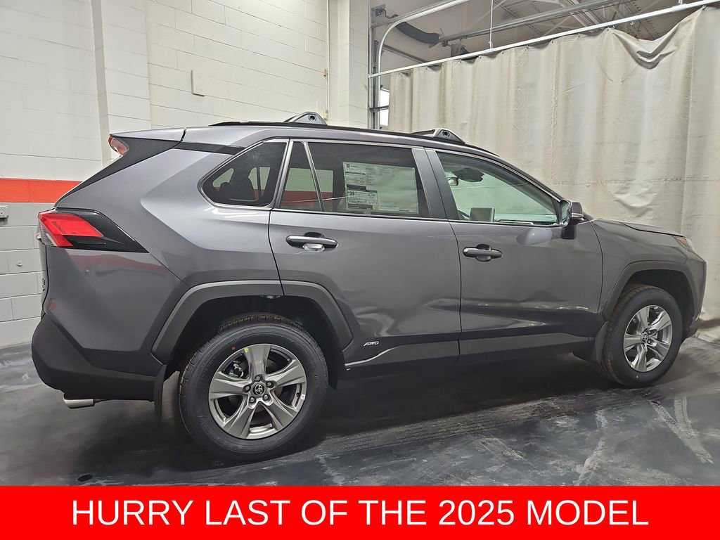 New 2025 Toyota RAV4 XLE image 8