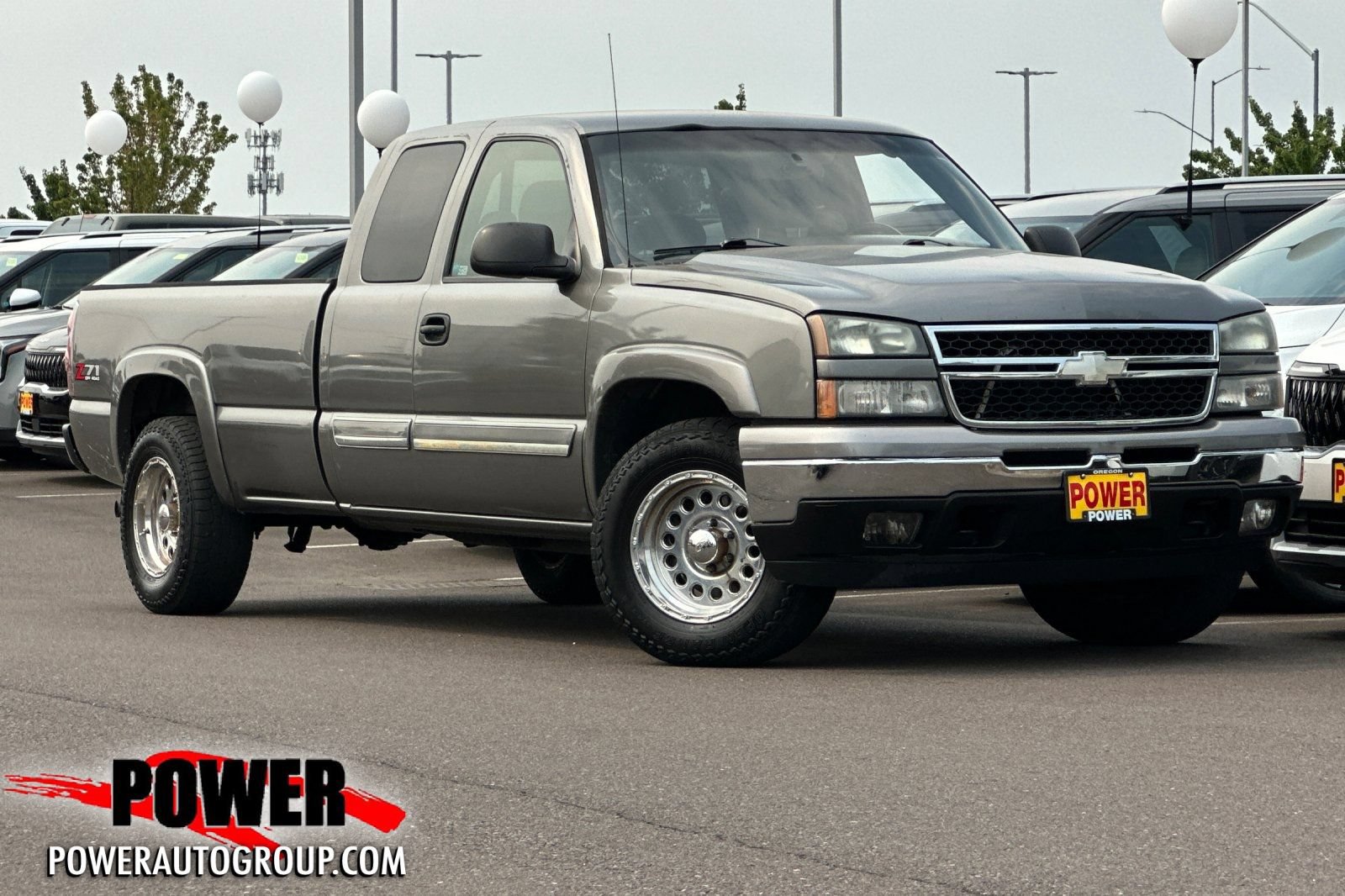 Used 2006 Chevrolet Silverado 1500 LT w/ Light Duty Power Package AWD/4WD image 1