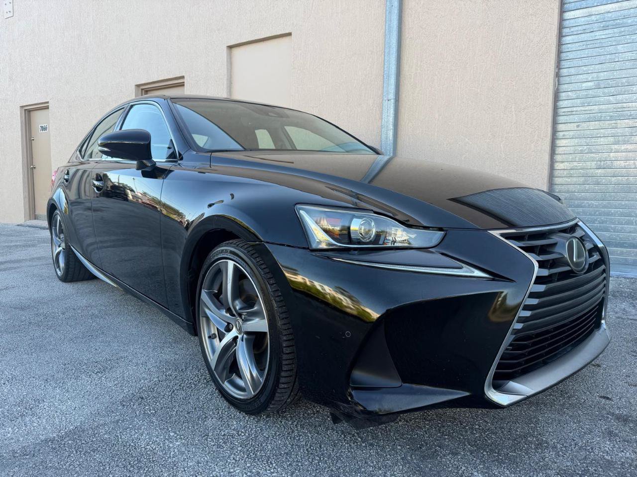 Used 2017 Lexus IS 200t w/ Premium Package RWD image 10