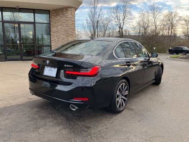 Used 2025 BMW 330i xDrive Sedan image 3