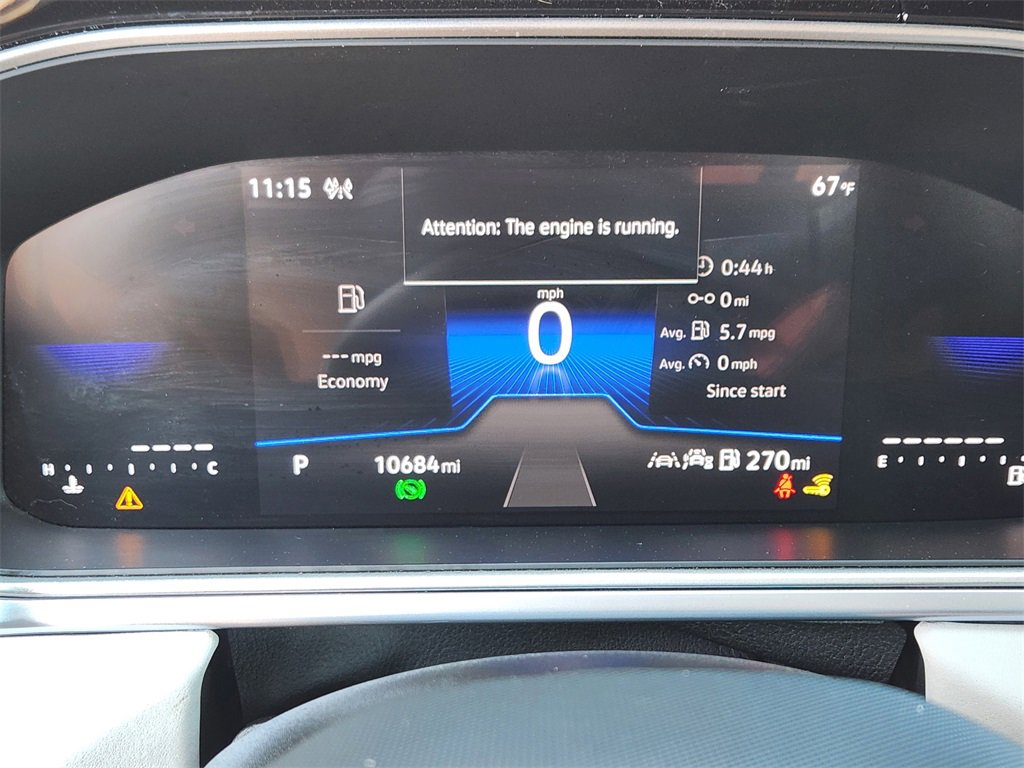 Used 2025 Volkswagen Taos SE image 10