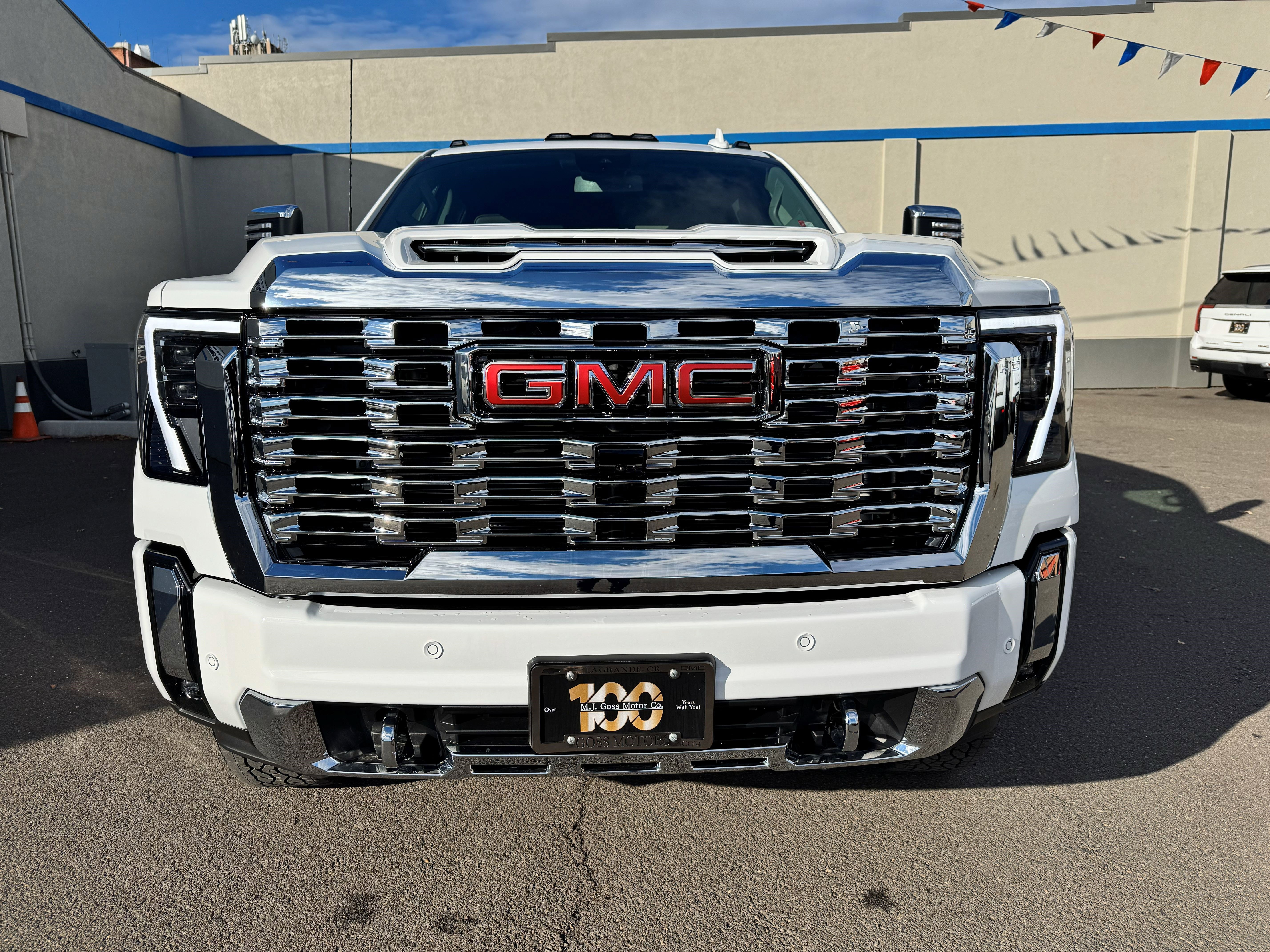 New 2026 GMC Sierra 3500 Denali image 2