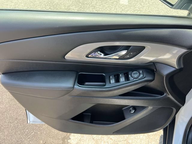 Certified 2023 Chevrolet Traverse LT FWD image 18