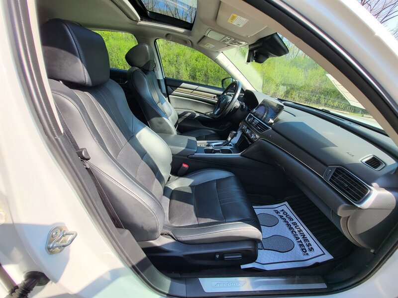 Used 2018 Honda Accord Touring image 20